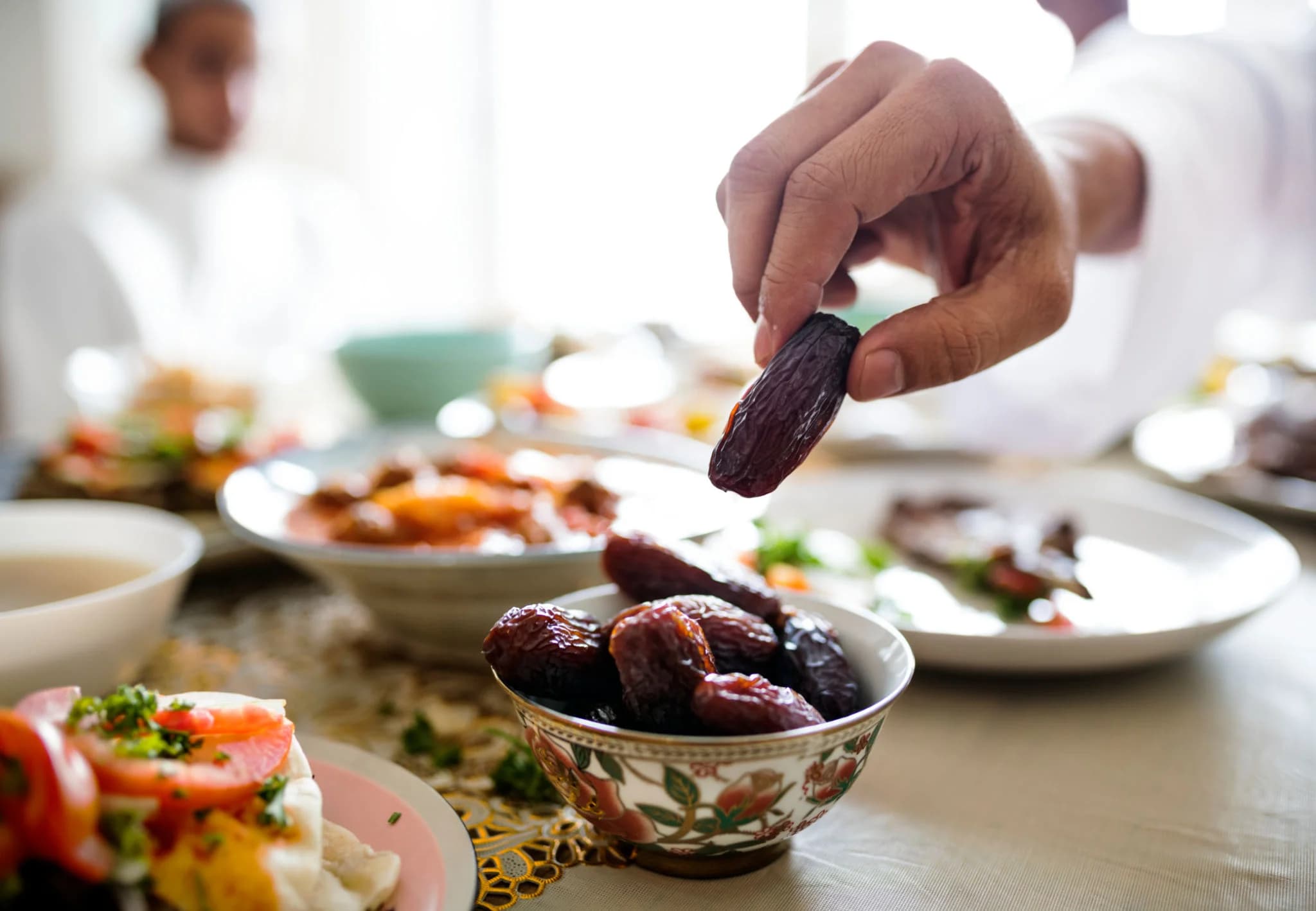 6 Amazing Benefits Of Fasting